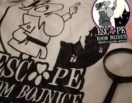 Escape Room Bojnice- Záhada ružového pantera tričko