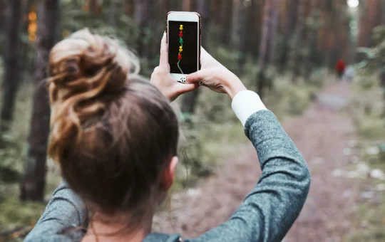15 top aplikácií do lesa pre pohodlnú a bezpečnú turistiku