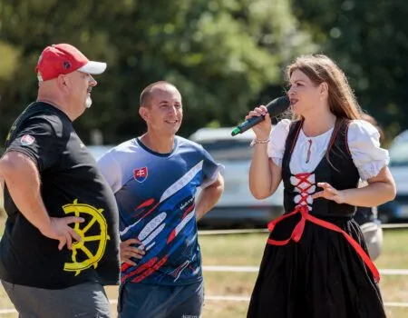 moderátorka farmárskeho dna v uhrovci